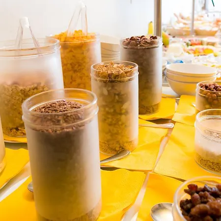 梅努沃特酒店 宾馆 3*